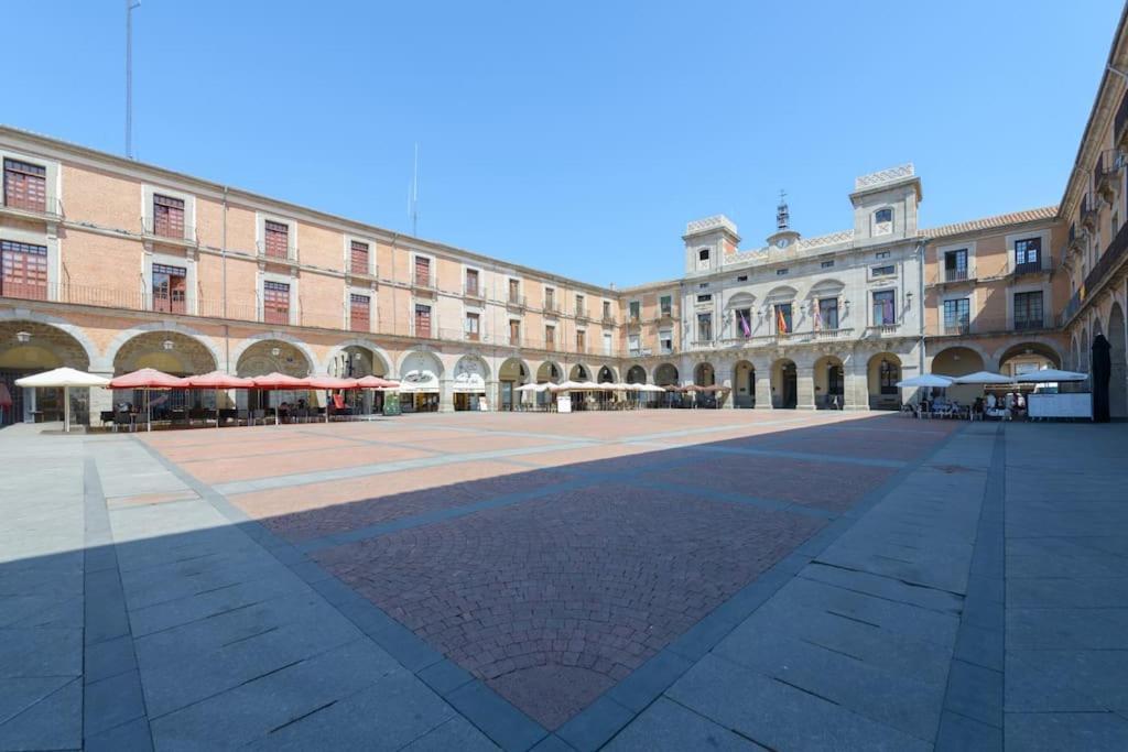 Apt - Plaza Mayor Of Avila - 1 Min Alcazar エクステリア 写真